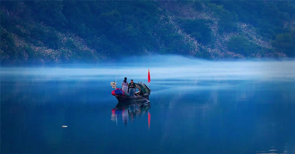 Half Day Xin'an River Landscape Scenic Resort Hiking Tour From Huangshan