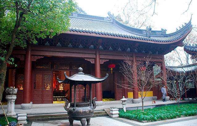 Yongfu_Temple_2.jpg