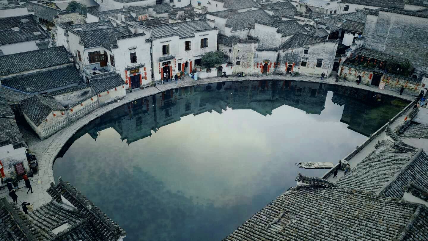 Yuezhao_Pond.jpg