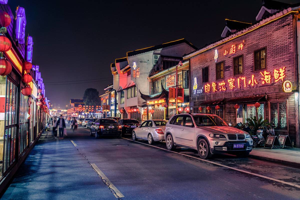 Shengli-River-Food-Street-Hangzhou