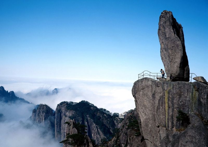 Yello_Mountain_02.jpg Yello_Mountain_02.jpg