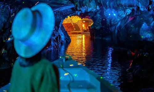Underground-River-Boats Underground-River-Boats