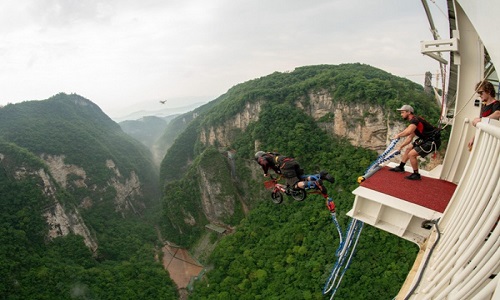 Bungee-Jump-Platform-Zhangjiajie Bungee-Jump-Platform-Zhangjiajie