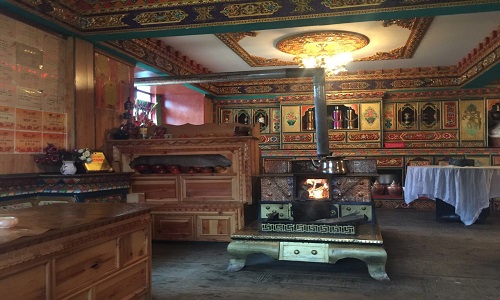 Tibetan-Family-Visit-in-Shangri-La-Yunnan Tibetan-Family-Visit-in-Shangri-La-Yunnan