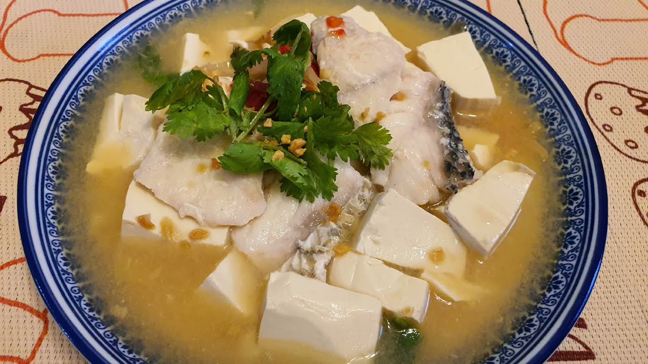 Stewed-Fish-Head-with-Tofu-in-Casserole