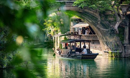 Boat-Ride Boat-Ride