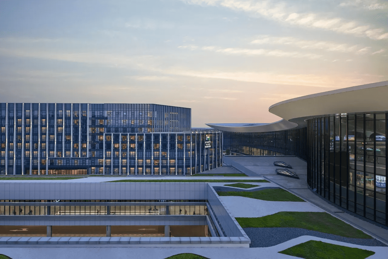 Hyatt-Regency-Hangzhou-International-Airport