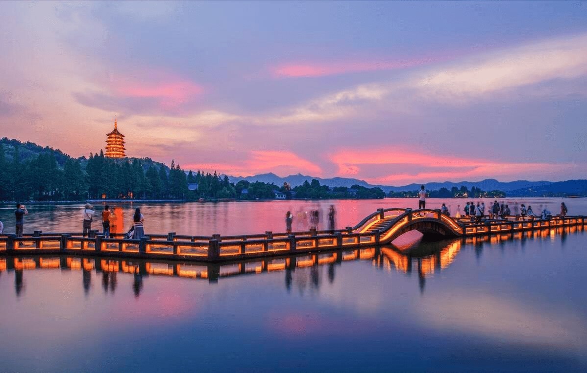 West-Lake-01