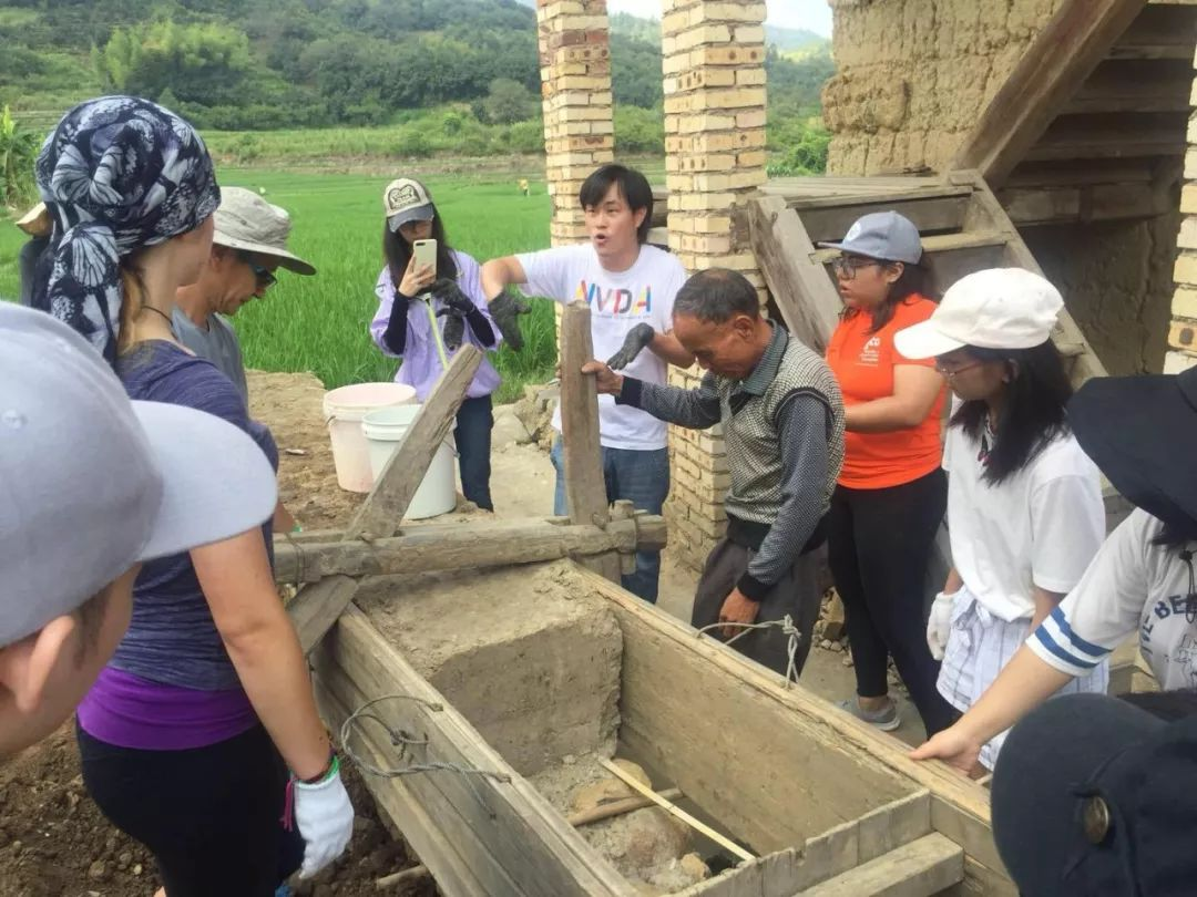 Learning-Rammed-Earth-Craft2 Learning-Rammed-Earth-Craft2