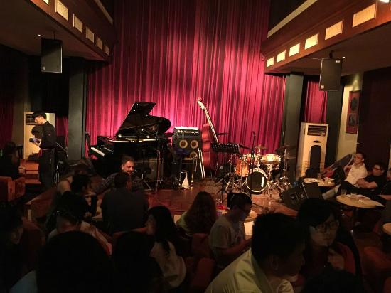 Huanglou-Jazz-Bar3 Huanglou-Jazz-Bar3